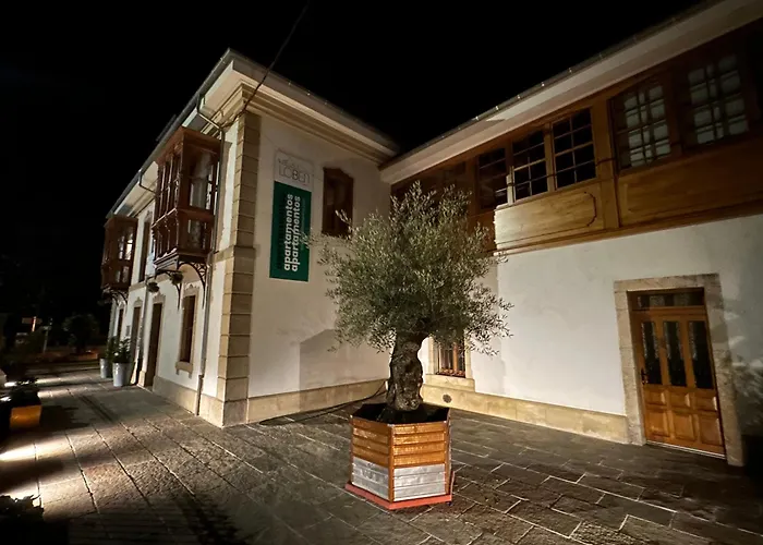 Loben Casona Del Deva * Panes